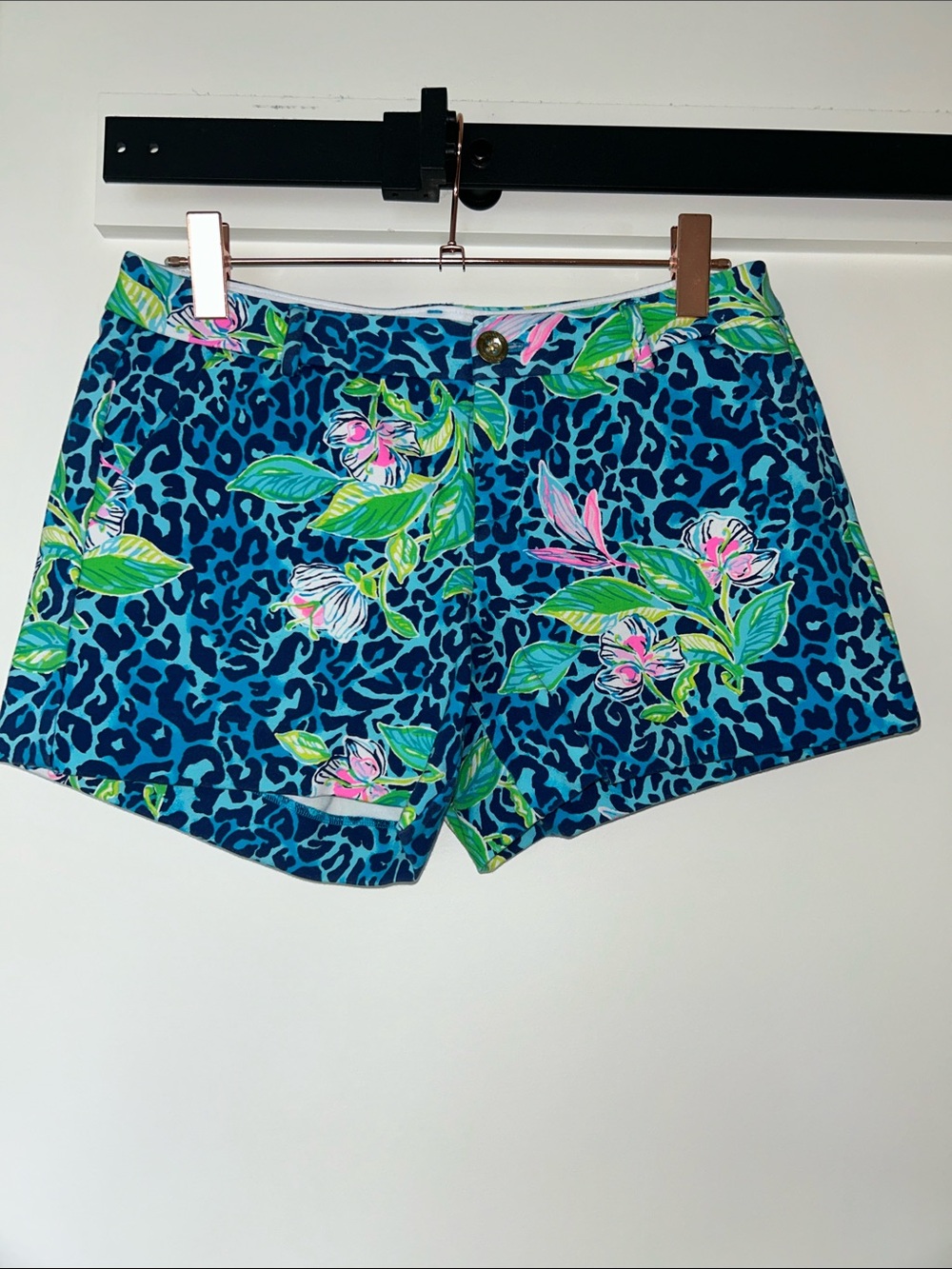 Lilly Pulitzer Callahan Shorts in the "Formentera Turquoise Hot On The Spot"